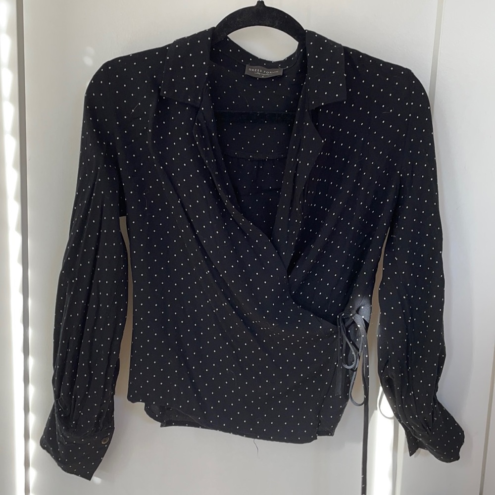 Dress Forum / Black and White Polk a Dot Blouse / S